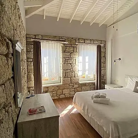 Oberj D'azur Alacati ホテル 3*